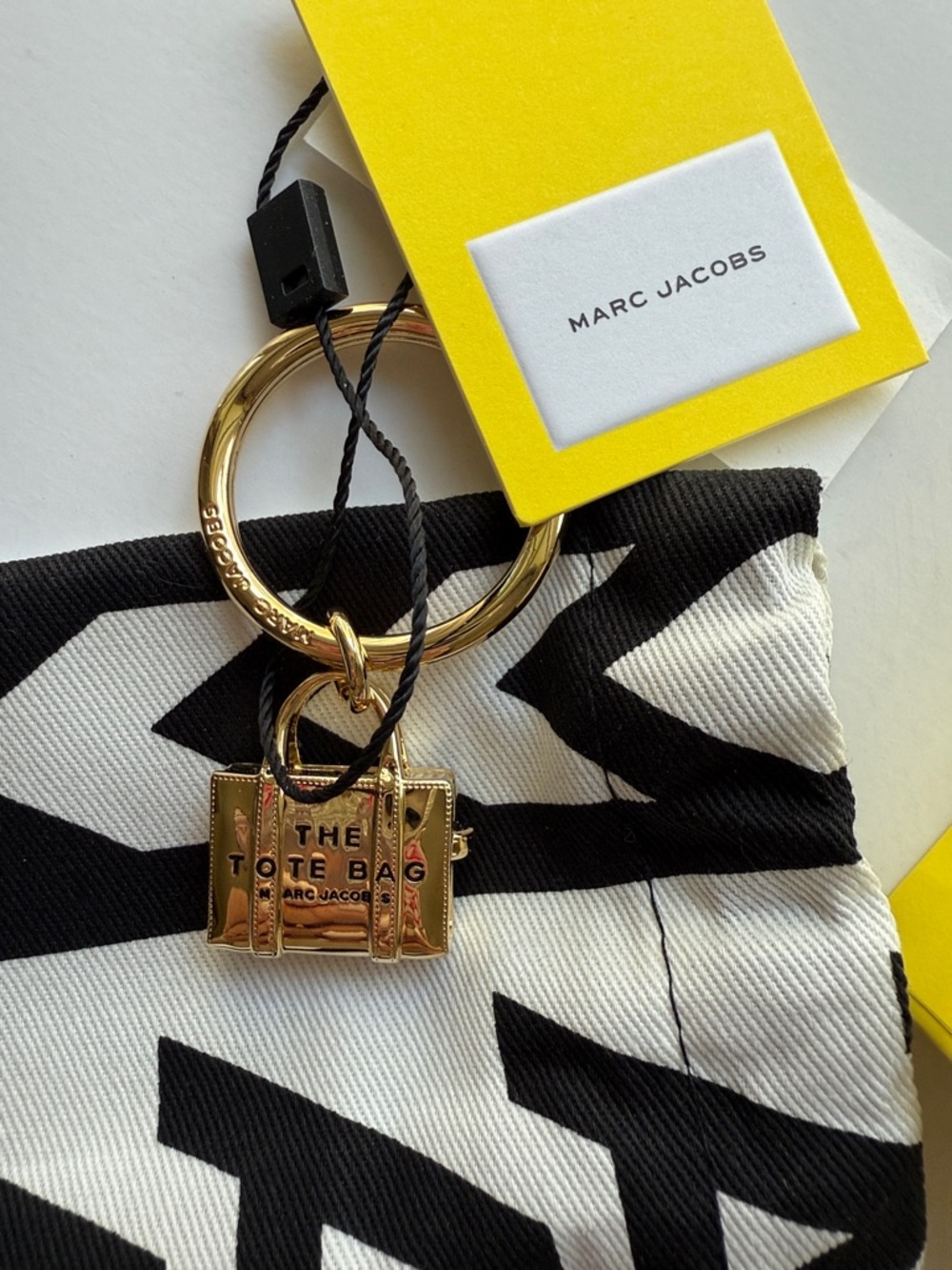 Marc Jacobs Gold-tone The Tote Bag Key Charm Keyring